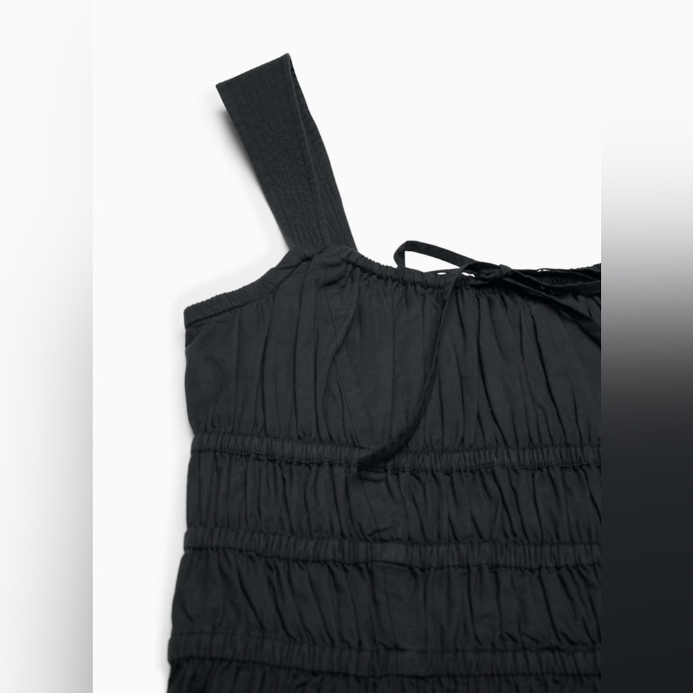 Sunday Best
Martine Top - Picture 2 of 12